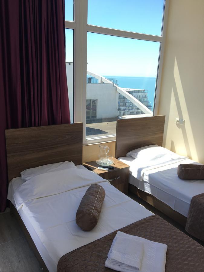 Hotel Guesthouse Lola Батуми Экстерьер фото