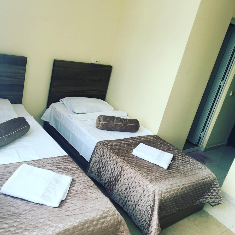 Hotel Guesthouse Lola Батуми Экстерьер фото